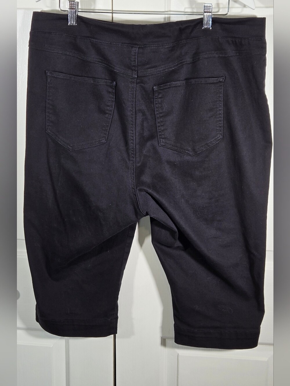 SoundStyle Lucy Pull-On Skimmer Capri Pants Women’s 1X Black Stretch - Picture 2 of 7